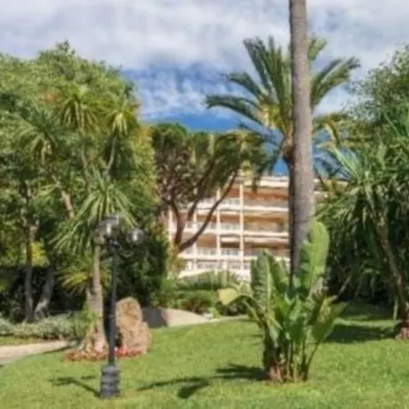 De Luxe Sun Paradis, Terrasse, Vue Piscine Cannes